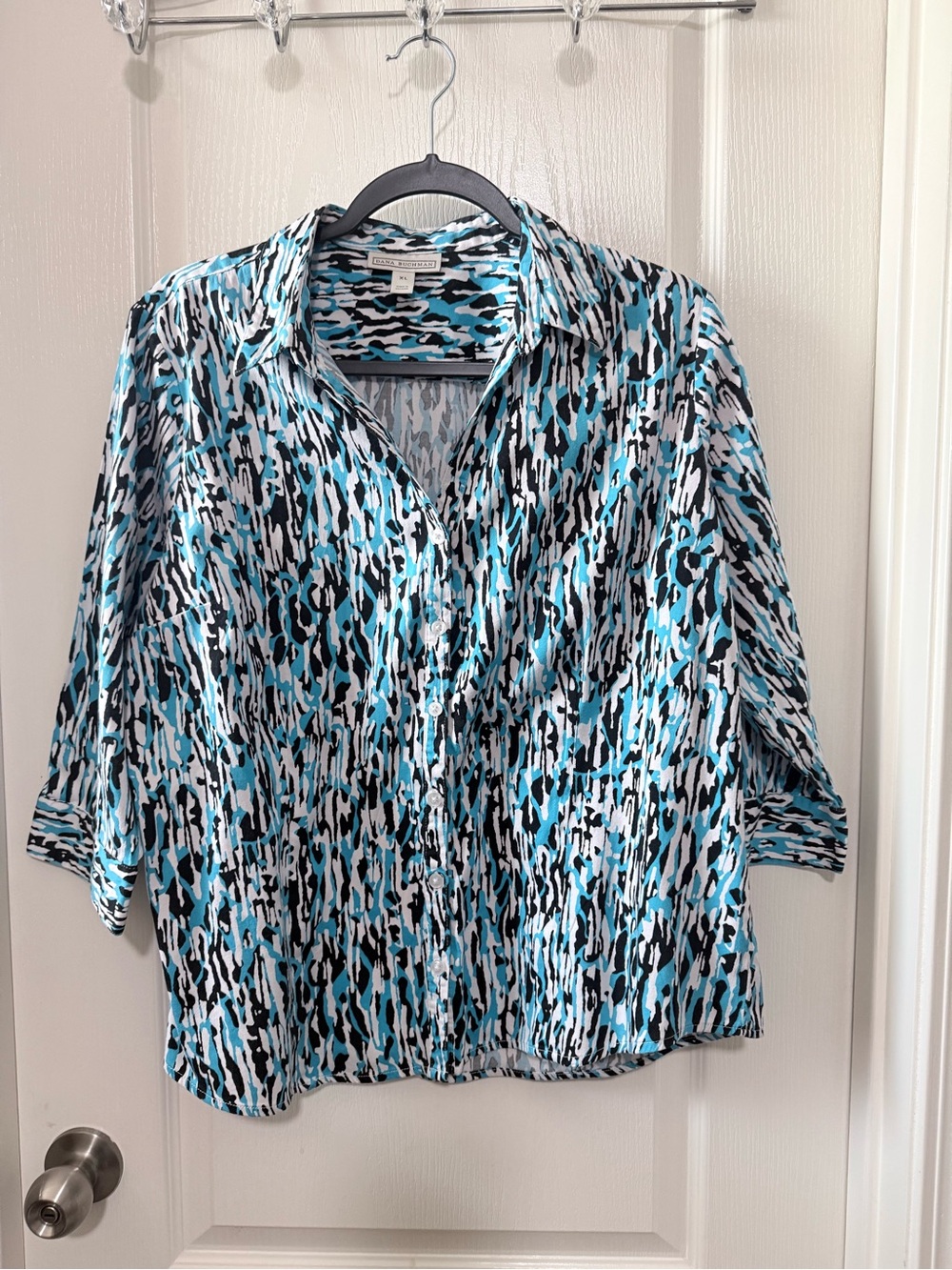 Dana Buchman Blue Black White Abstract Animal-Print Button Down Top